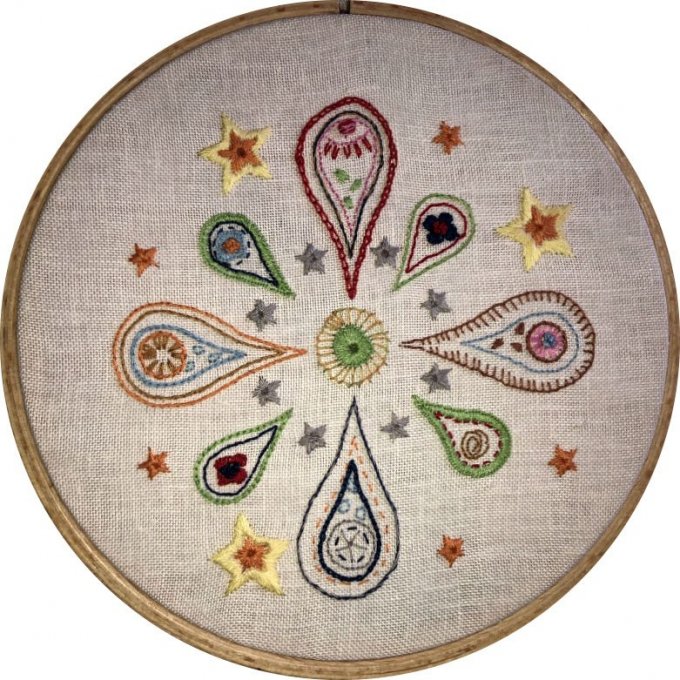 Kit de broderie traditionnelle : Mandala gouttes d'eau 