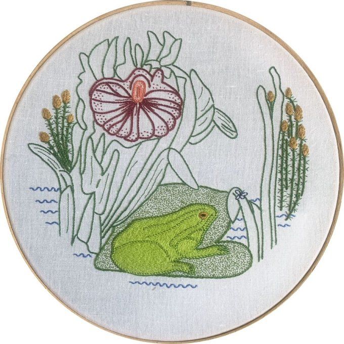 Kit de broderie traditionnelle : Grenouille rêveuse de Sophie Delhomme