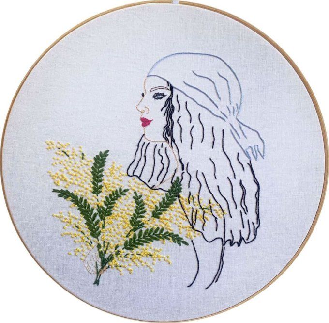 Kit de broderie traditionnelle :  Miss Mimosa de Sophie Delhomme