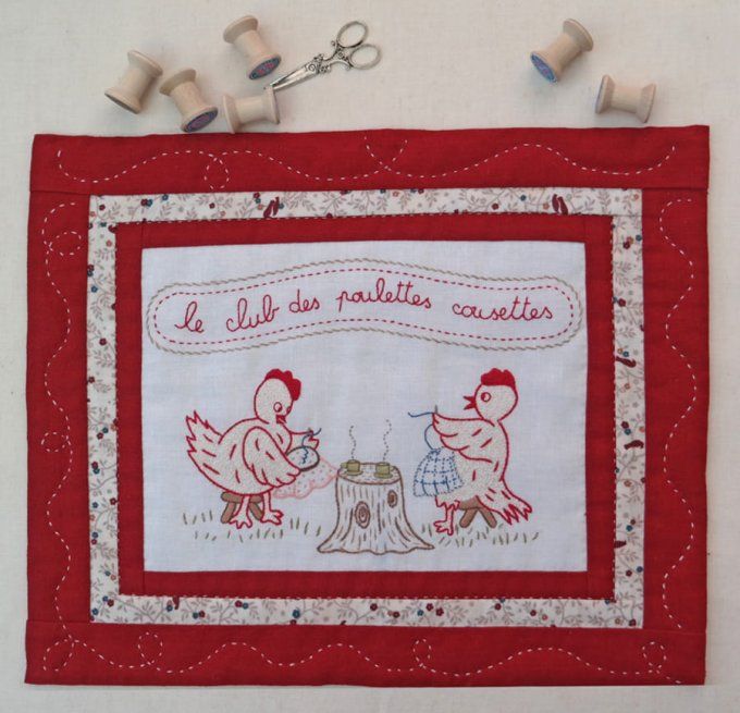 Kit de broderie traditionnelle : Poulette cousettes