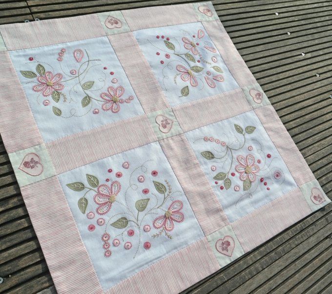Kit de broderie traditionnelle : Patch romantique