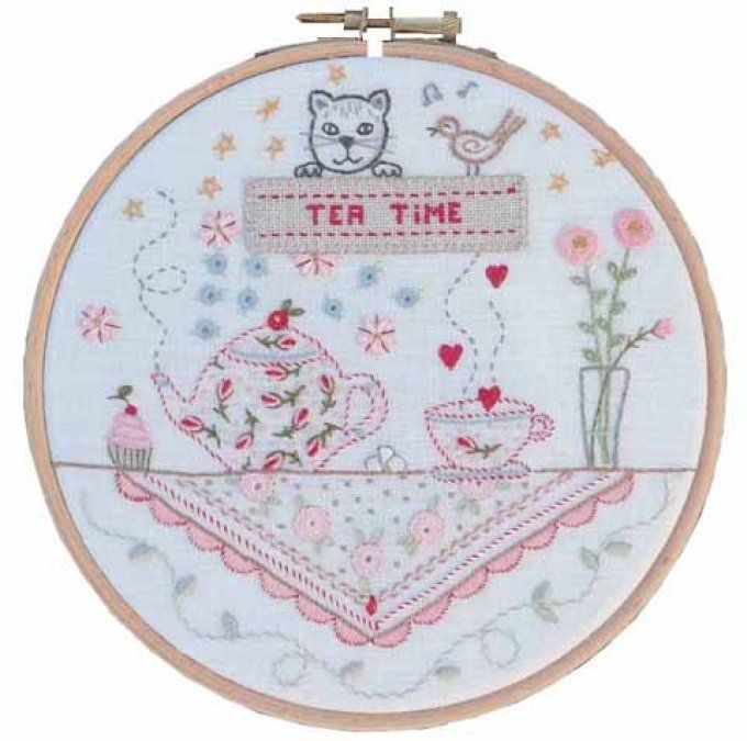 Kit de broderie traditionnelle : Tea time de Marie Suarez