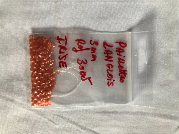 Paillettes irisées 3mm orange 1 fil 