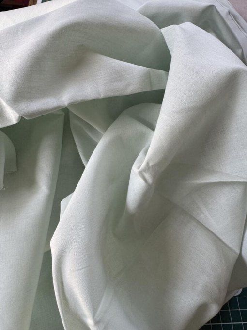Tissu Batiste Coton 100% couleur vert opaline alveocrea