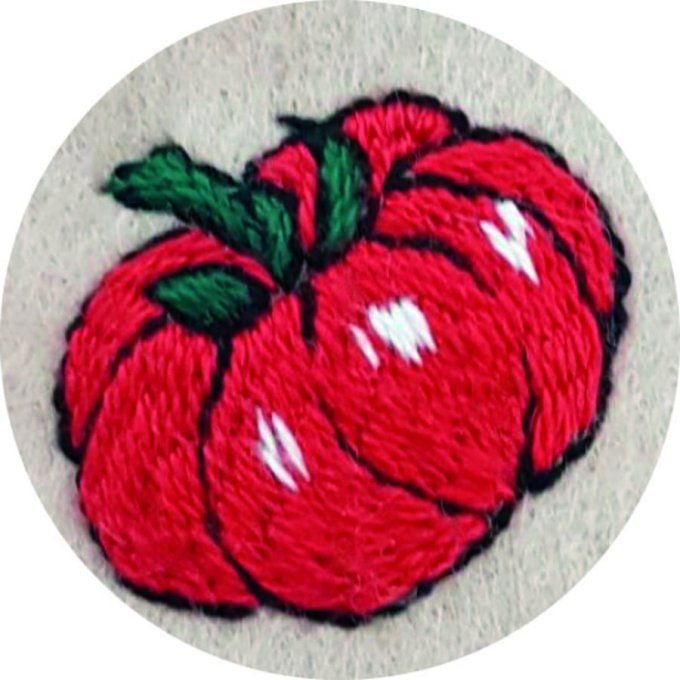 Kit de broderie feutrine : Tomate mure