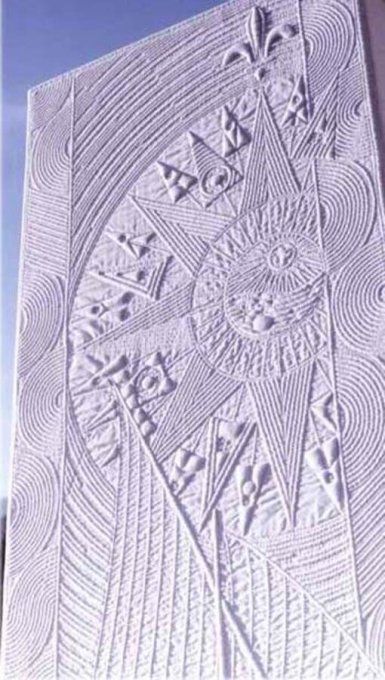 Boutis : Voile latine aux compas (≈ 40 * 113 cm) d'Hubert Valeri